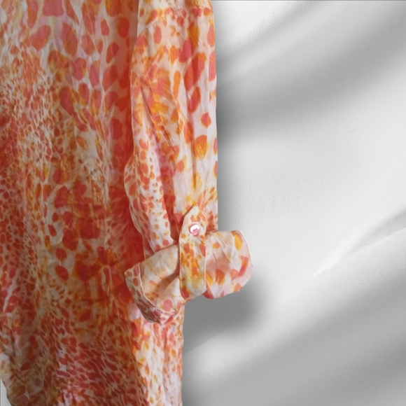 Gloria Vanderbilt Sheer Tapered Animal Print Tunic Blouse - Picture 4 of 5